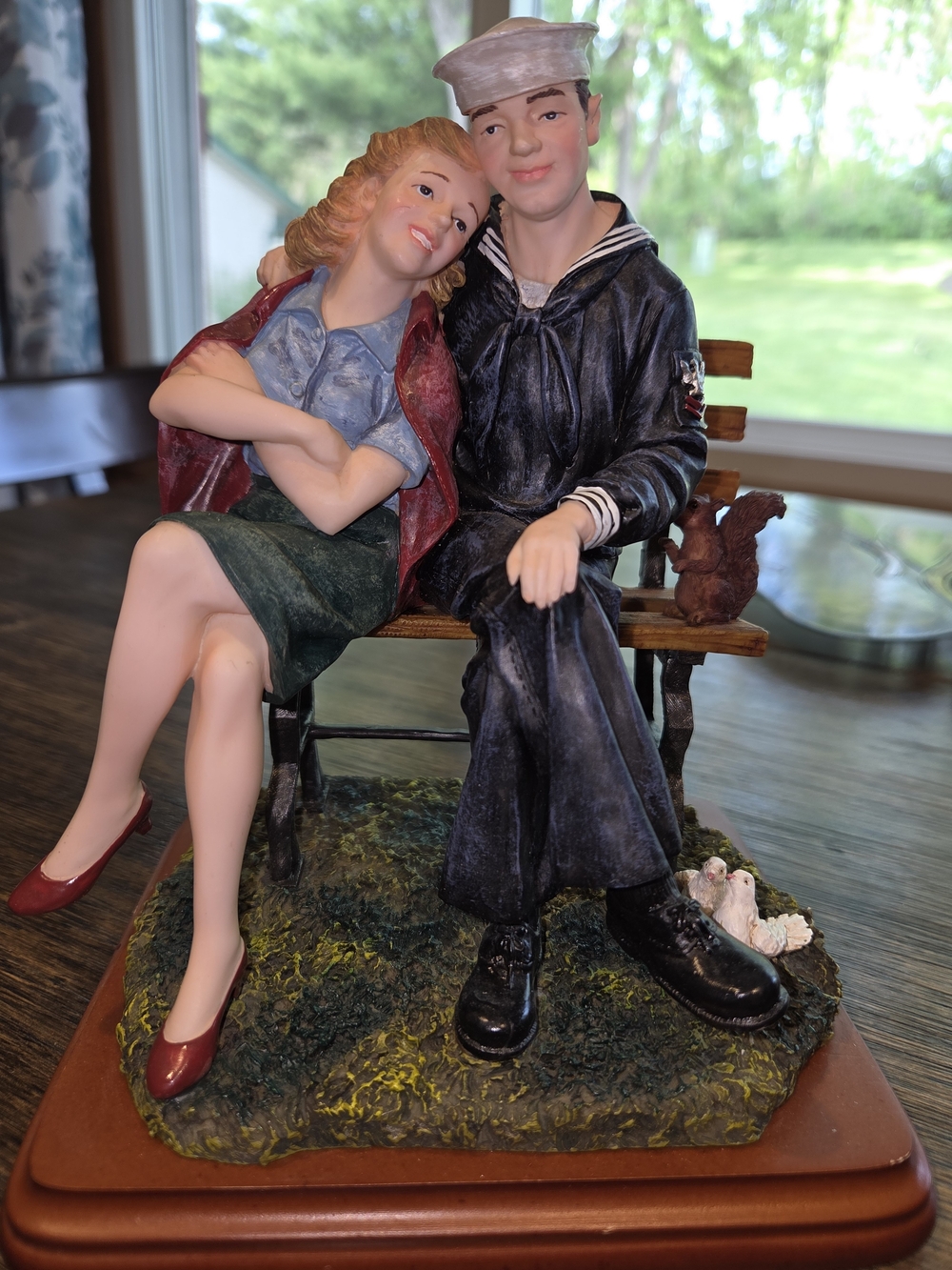 Romantic Sailor and Sweetheart Resin‎ Sculpture - Navy Blue & Red